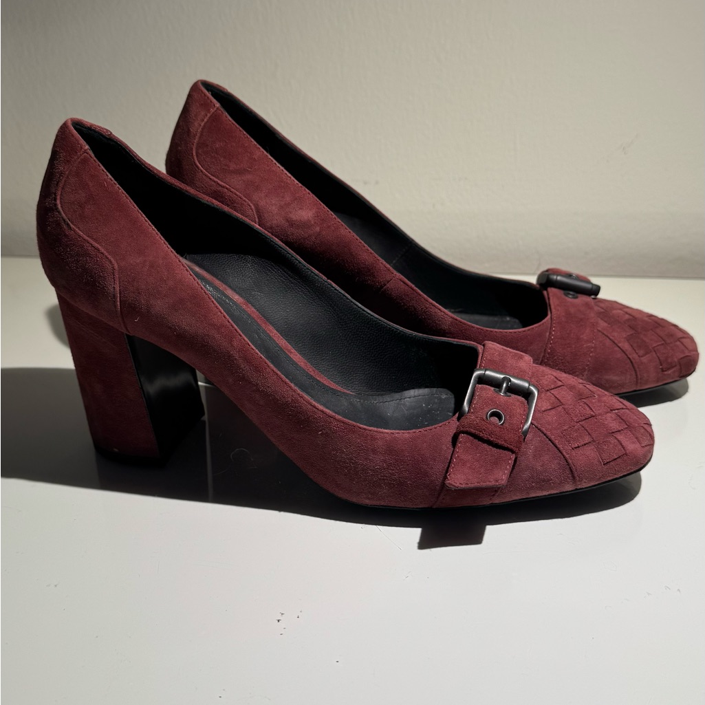 Bottega Veneta Burgundy Heels With Quilted Suede And Buckle